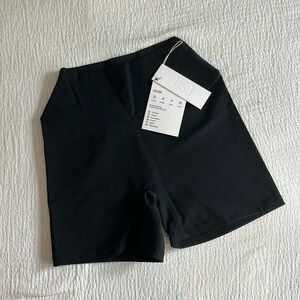 CSB x Isabelle Mathers NWT Freedom Short Black size M